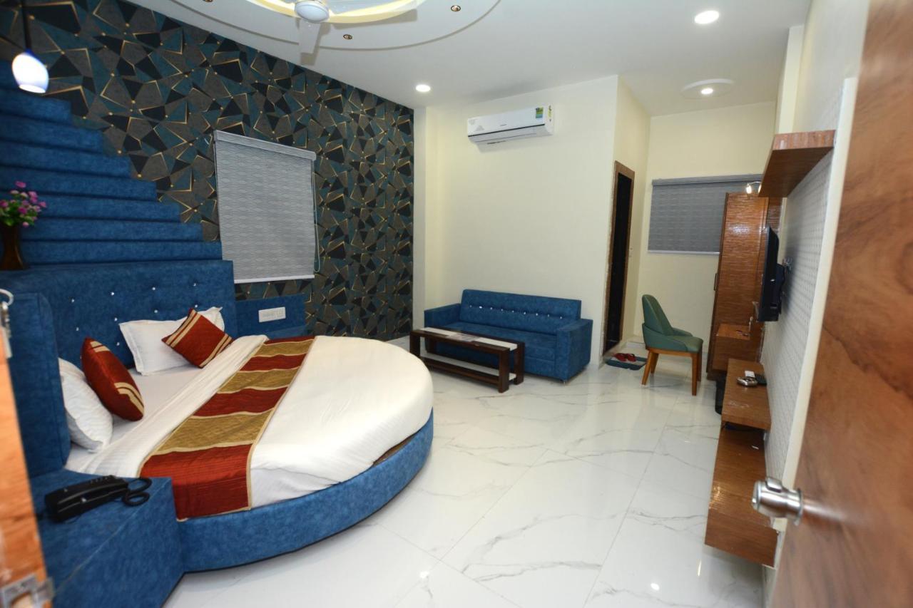 Hotel Villa Inn Ānand Dış mekan fotoğraf