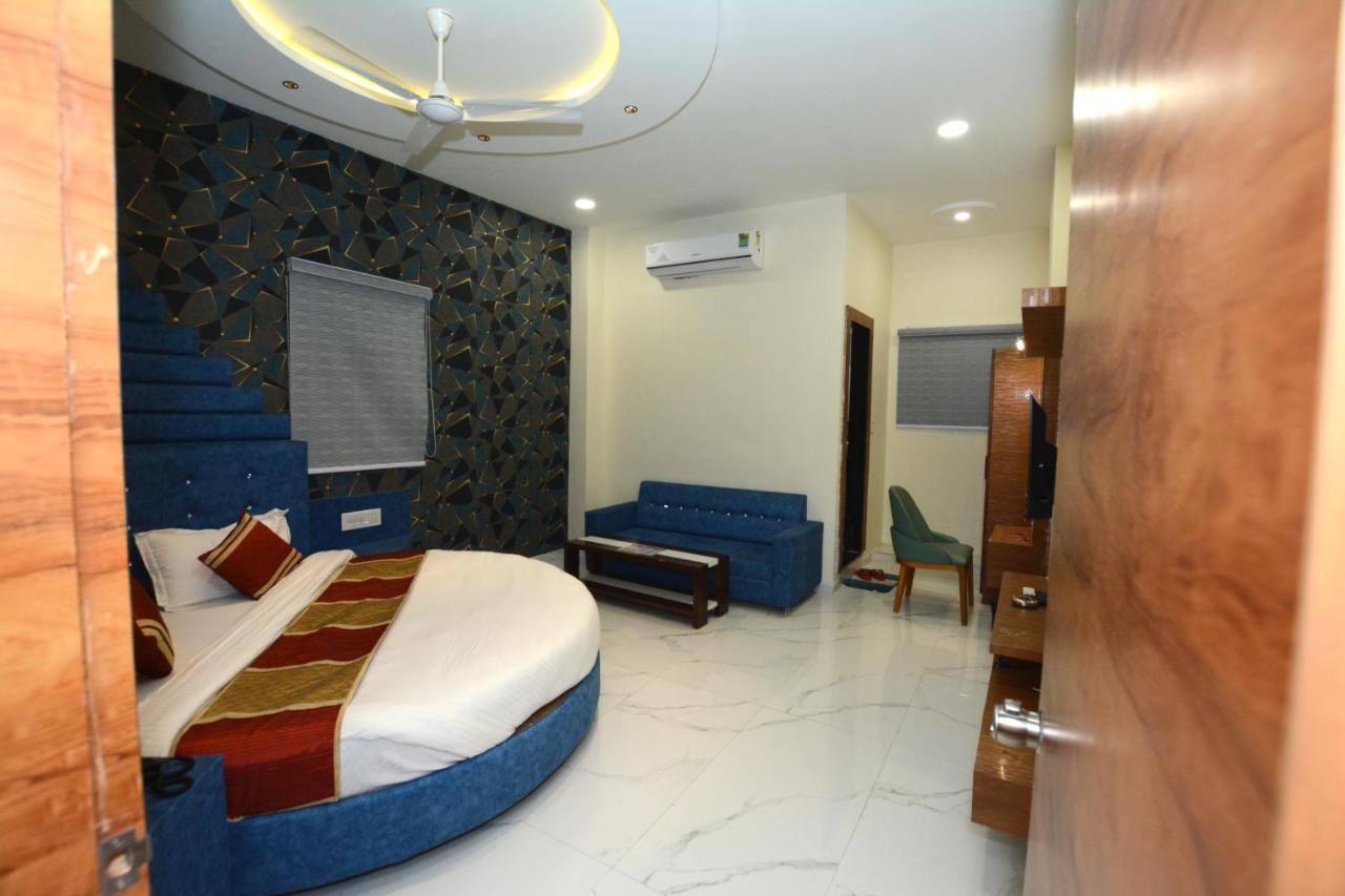 Hotel Villa Inn Ānand Dış mekan fotoğraf