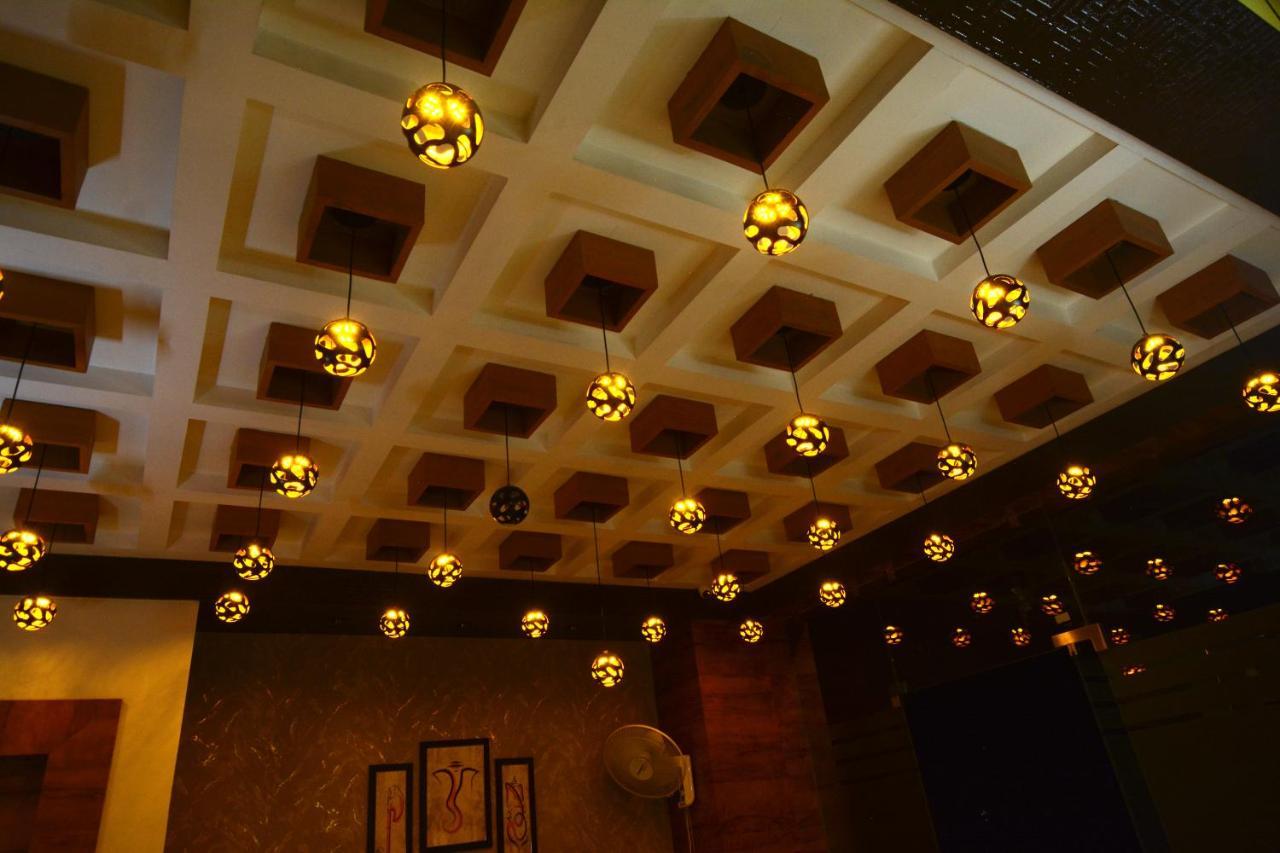 Hotel Villa Inn Ānand Dış mekan fotoğraf