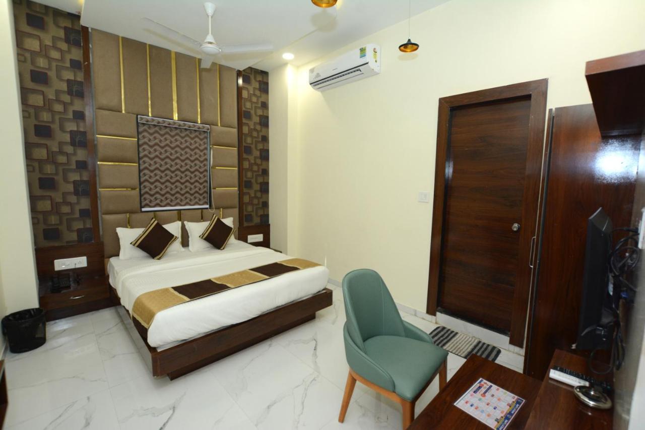 Hotel Villa Inn Ānand Dış mekan fotoğraf